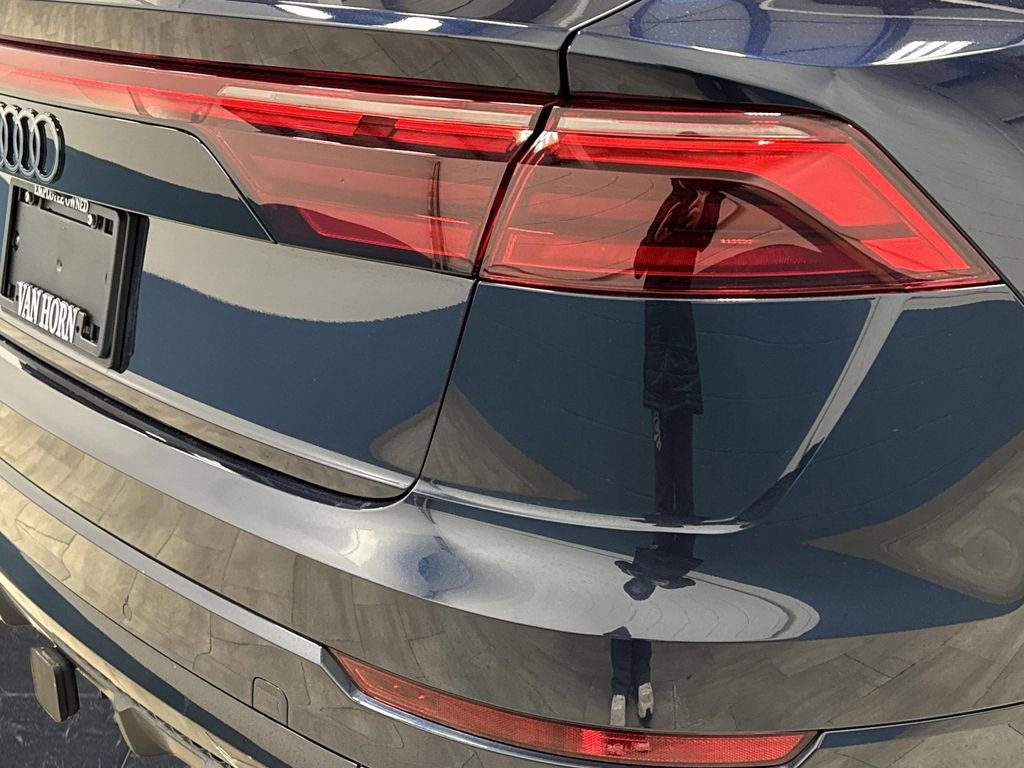 Used 2025 Audi SQ8 Premium Plus w/ S Sport Package image 33