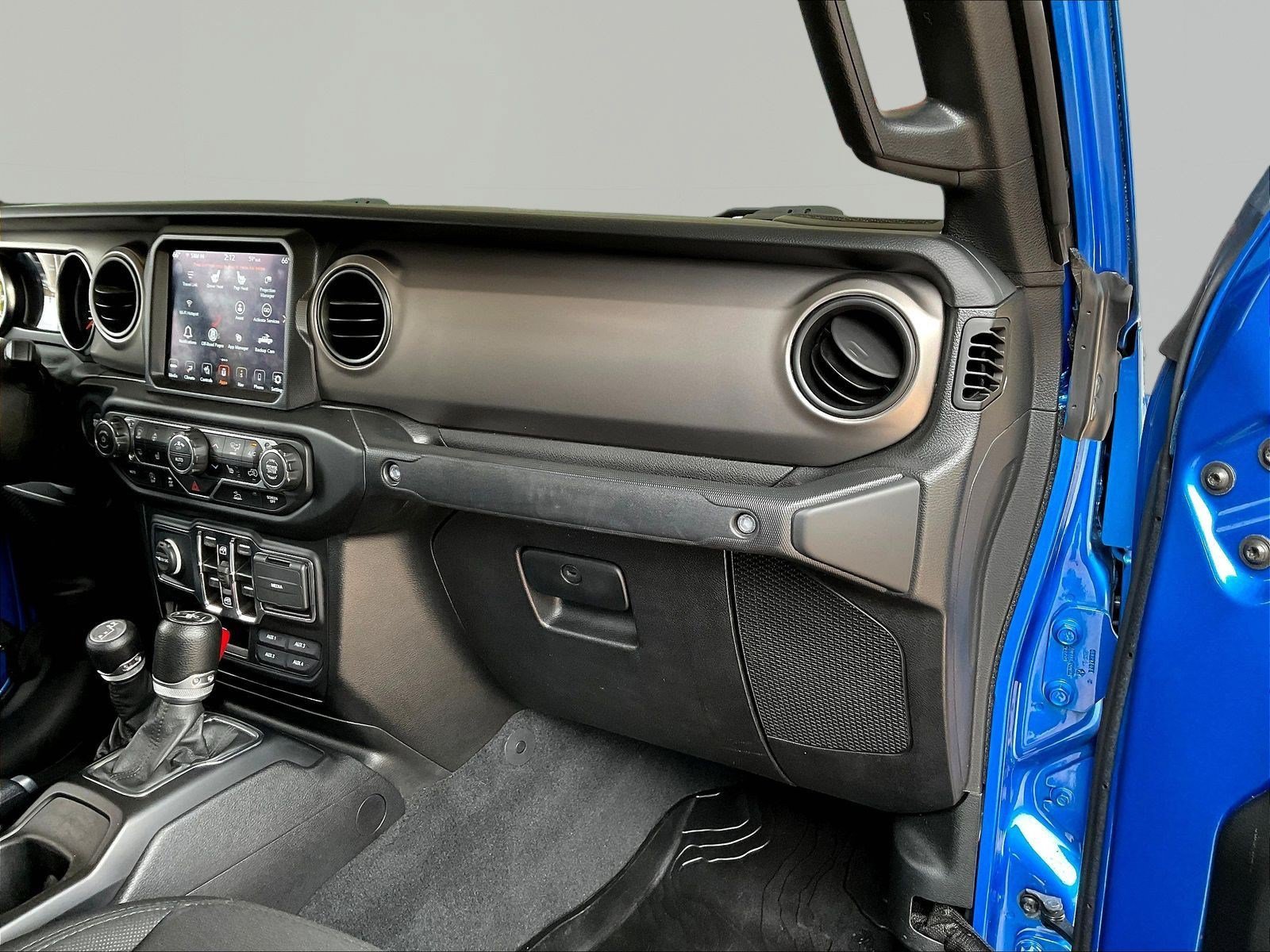 Used 2021 Jeep Gladiator Sport AWD/4WD image 27