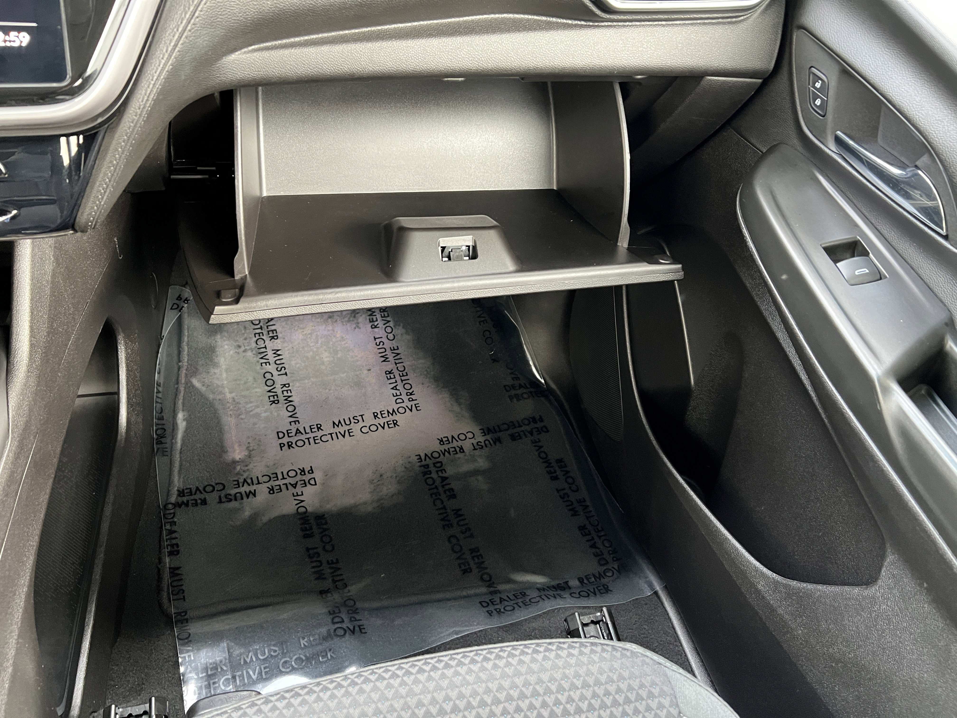 Certified 2023 Chevrolet Bolt LT w/ Driver Confidence Package image 34