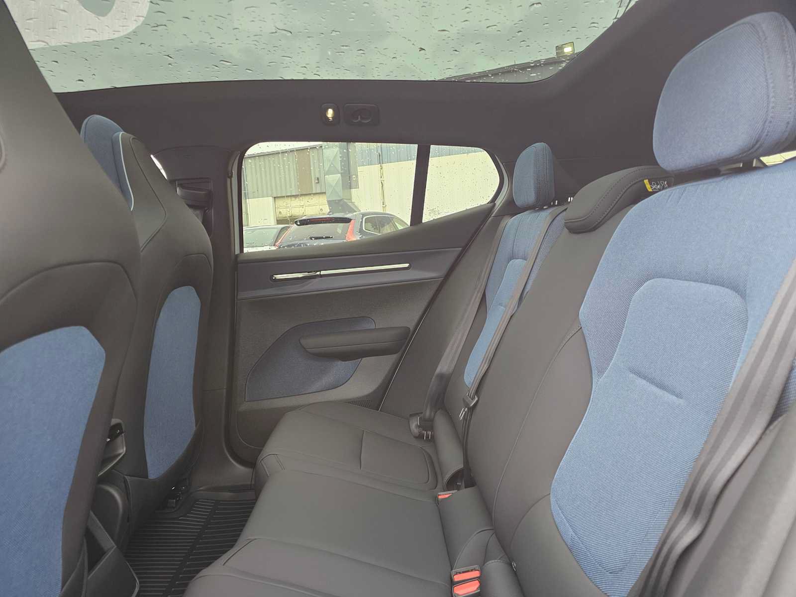 New 2026 Volvo EX30 Cross Country Ultra w/ Protection Package Premier AWD/4WD image 18