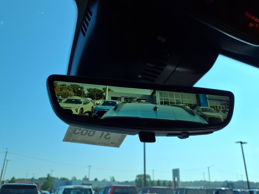 New 2026 Chevrolet Traverse LT w/ Driver Confidence Package image 13