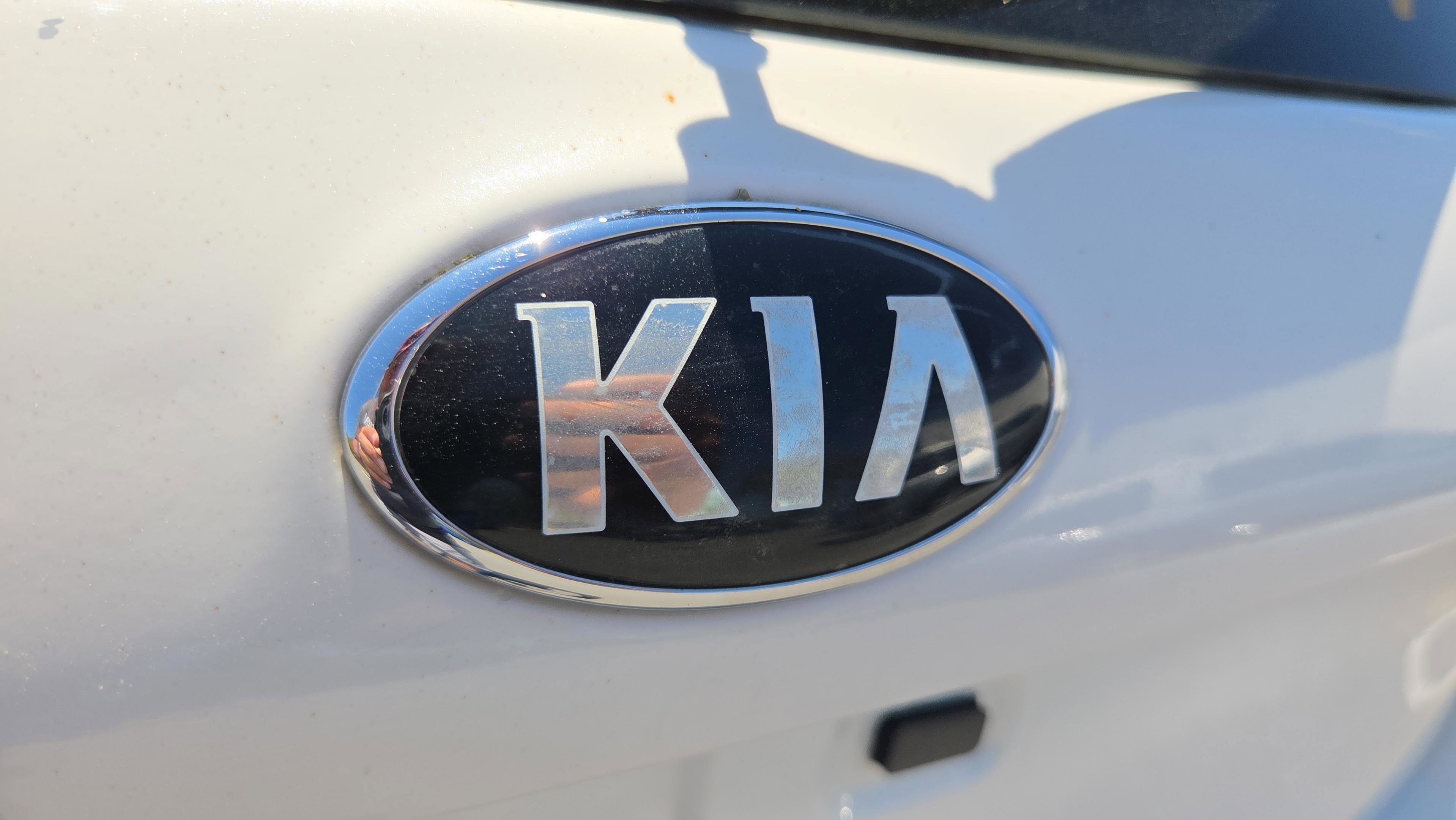 Used 2016 Kia Forte LX image 14