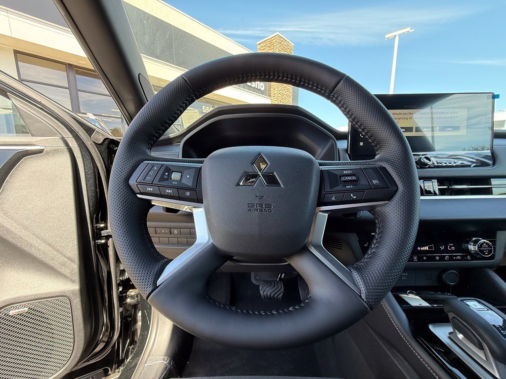 New 2026 Mitsubishi Outlander LE FWD image 20