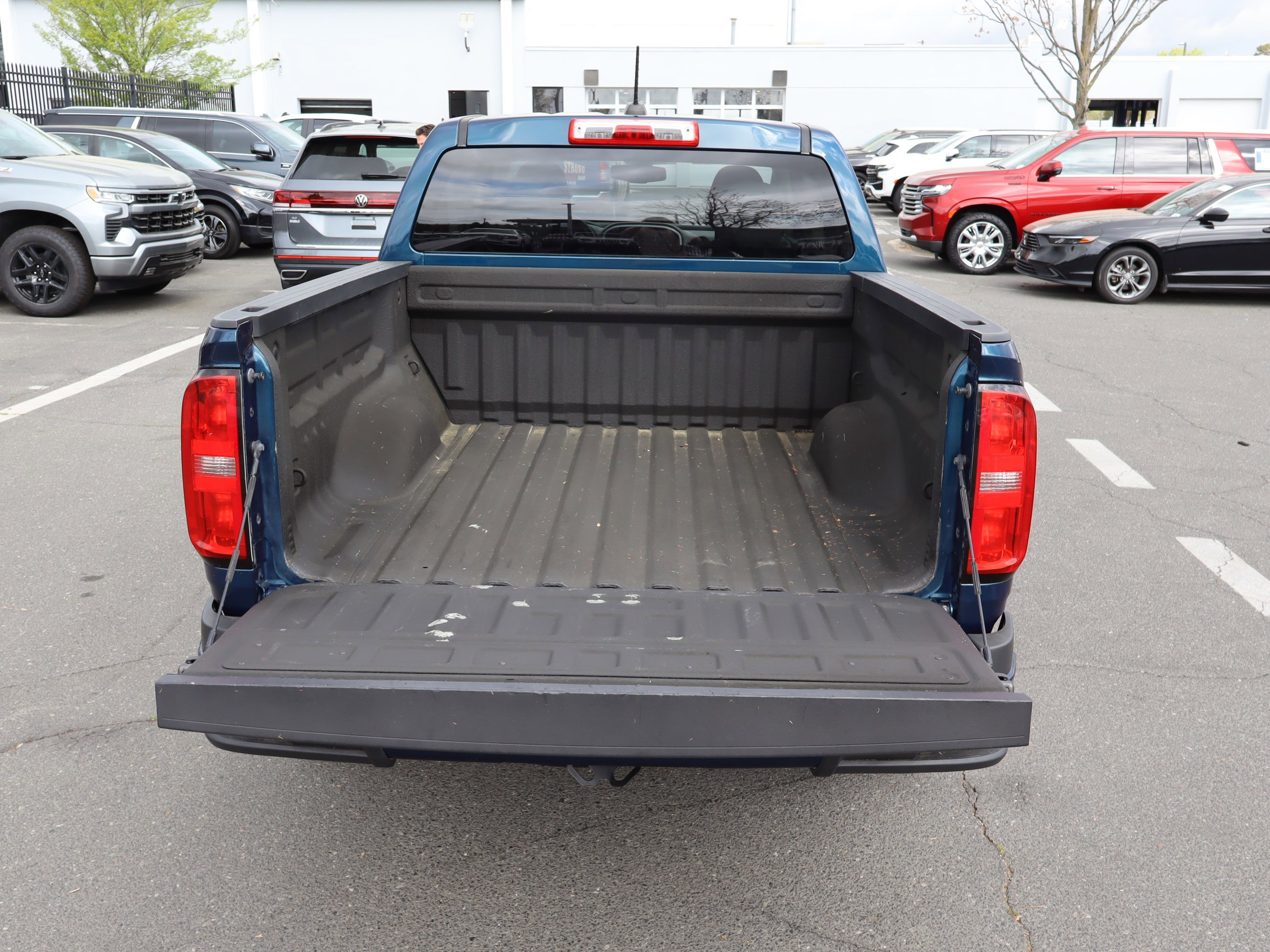 Used 2020 Chevrolet Colorado LT image 13