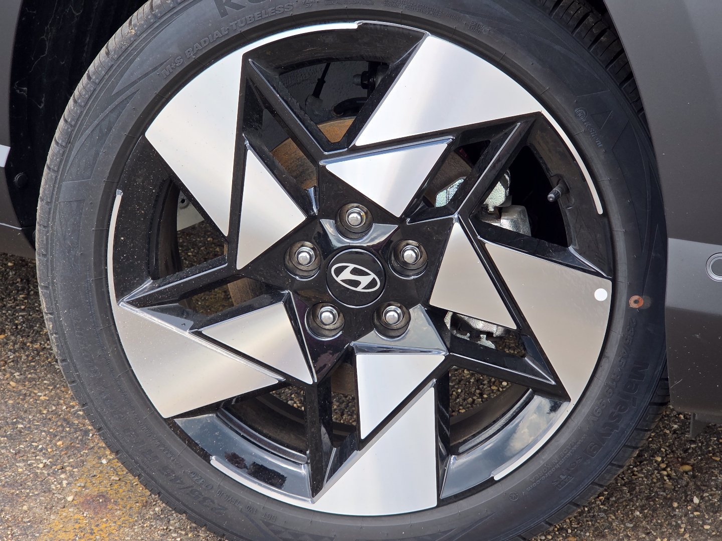 New 2026 Hyundai Kona Limited AWD/4WD image 17