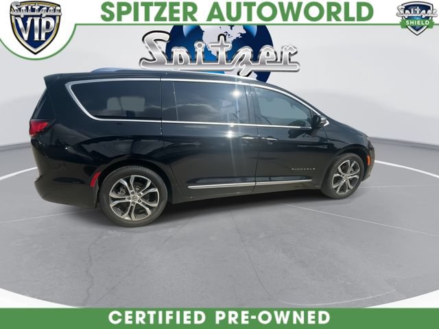 Used 2024 Chrysler Pacifica Pinnacle AWD/4WD image 11