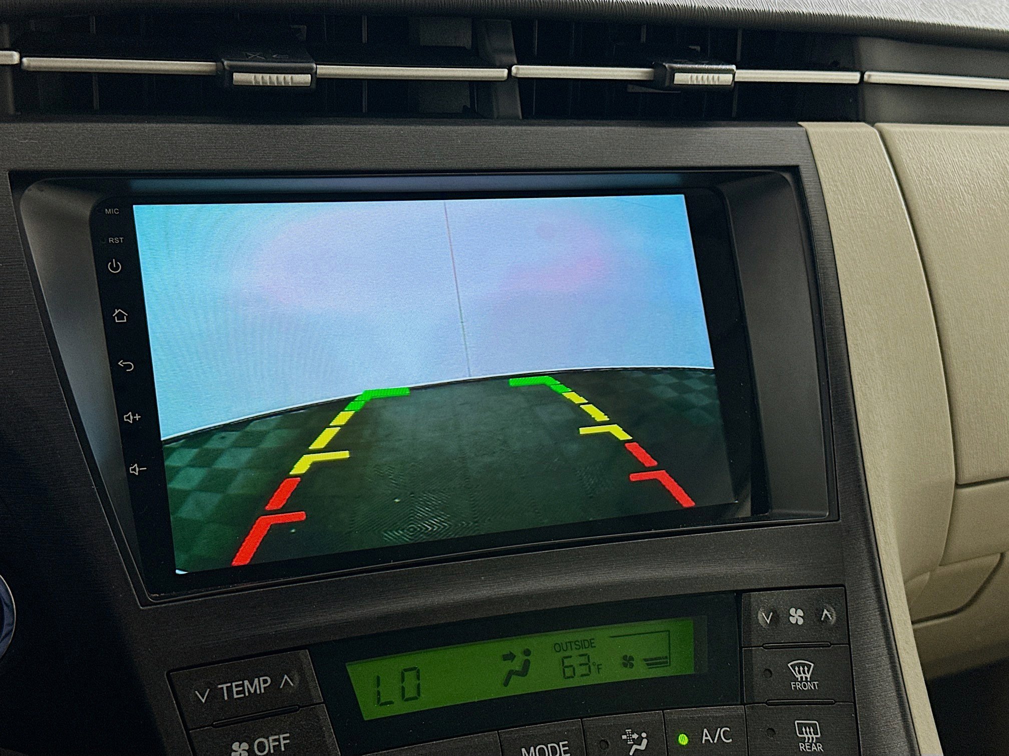 Used 2010 Toyota Prius One image 21