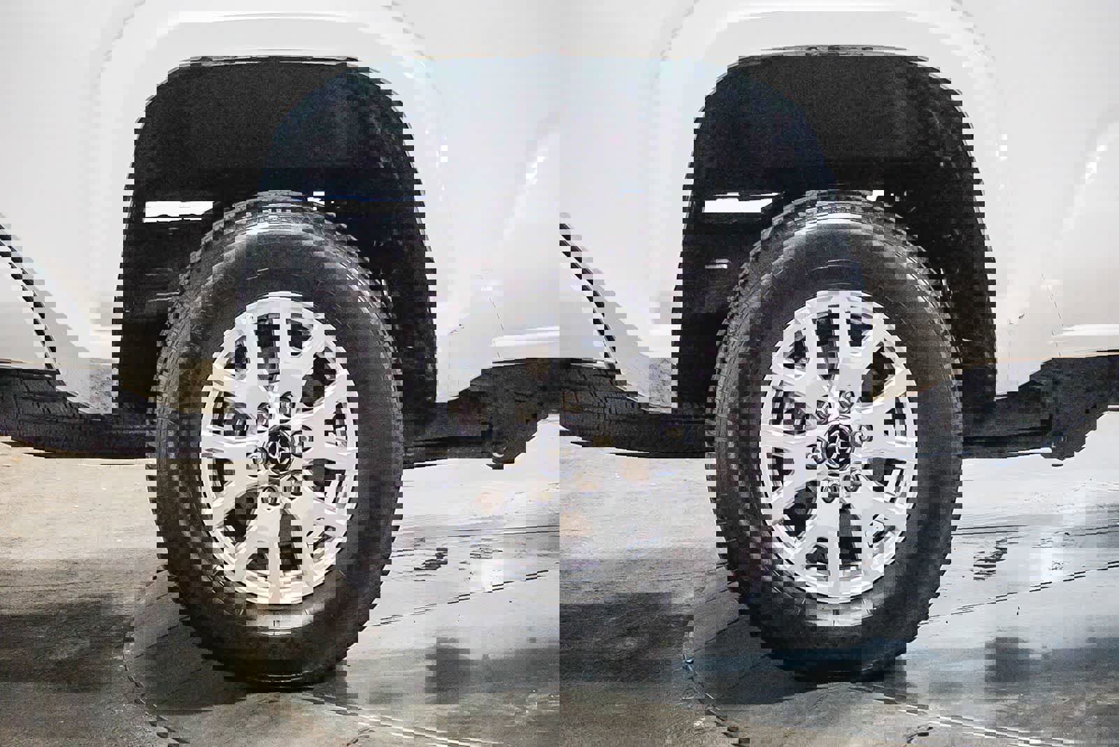 Certified 2025 Toyota Tacoma SR5 image 8