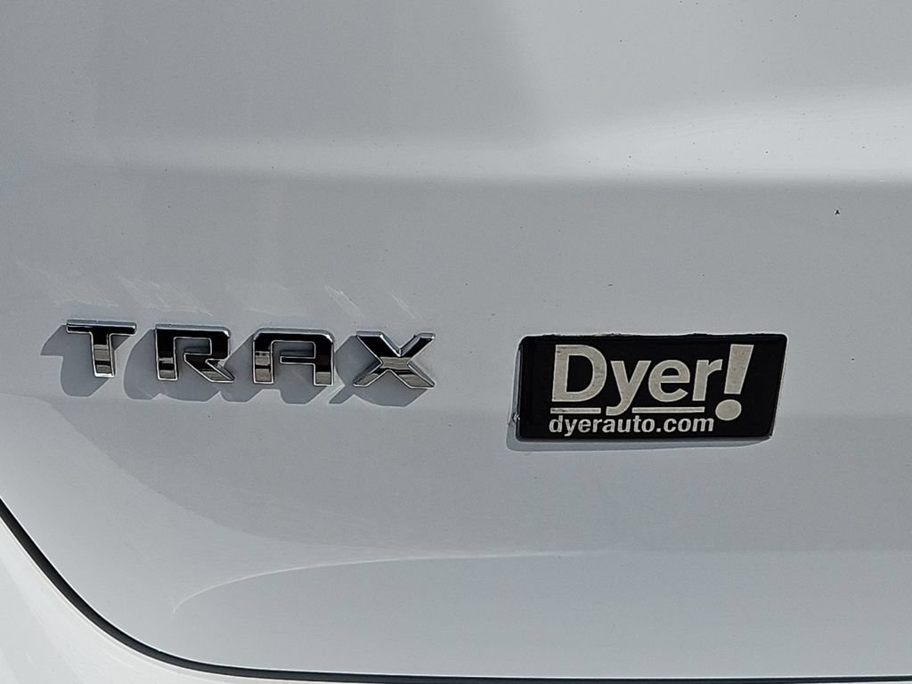 Certified 2020 Chevrolet Trax LT w/ Driver Confidence Package FWD image 23