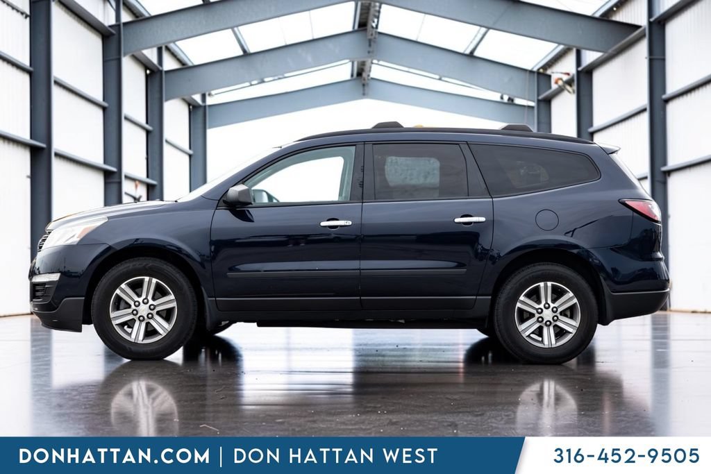 Used 2017 Chevrolet Traverse LS AWD/4WD image 3