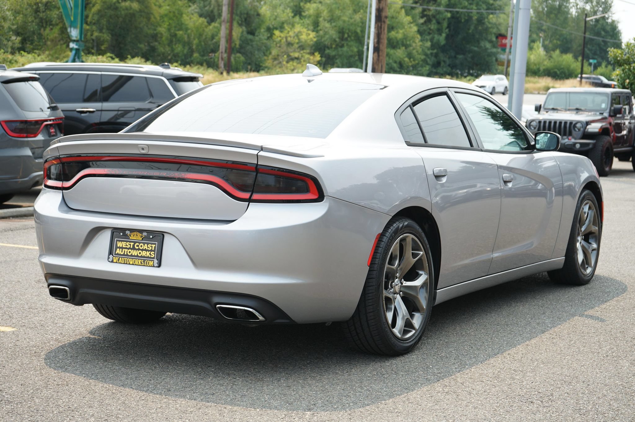 Used 2016 Dodge Charger SXT w/ Rallye Group RWD image 5