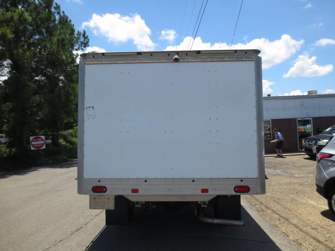 Used 2017 Ford Transit 250 138 RWD image 3