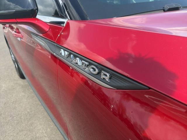 Used 2020 Lincoln Aviator Reserve w/ Equipment Group 202A image 5