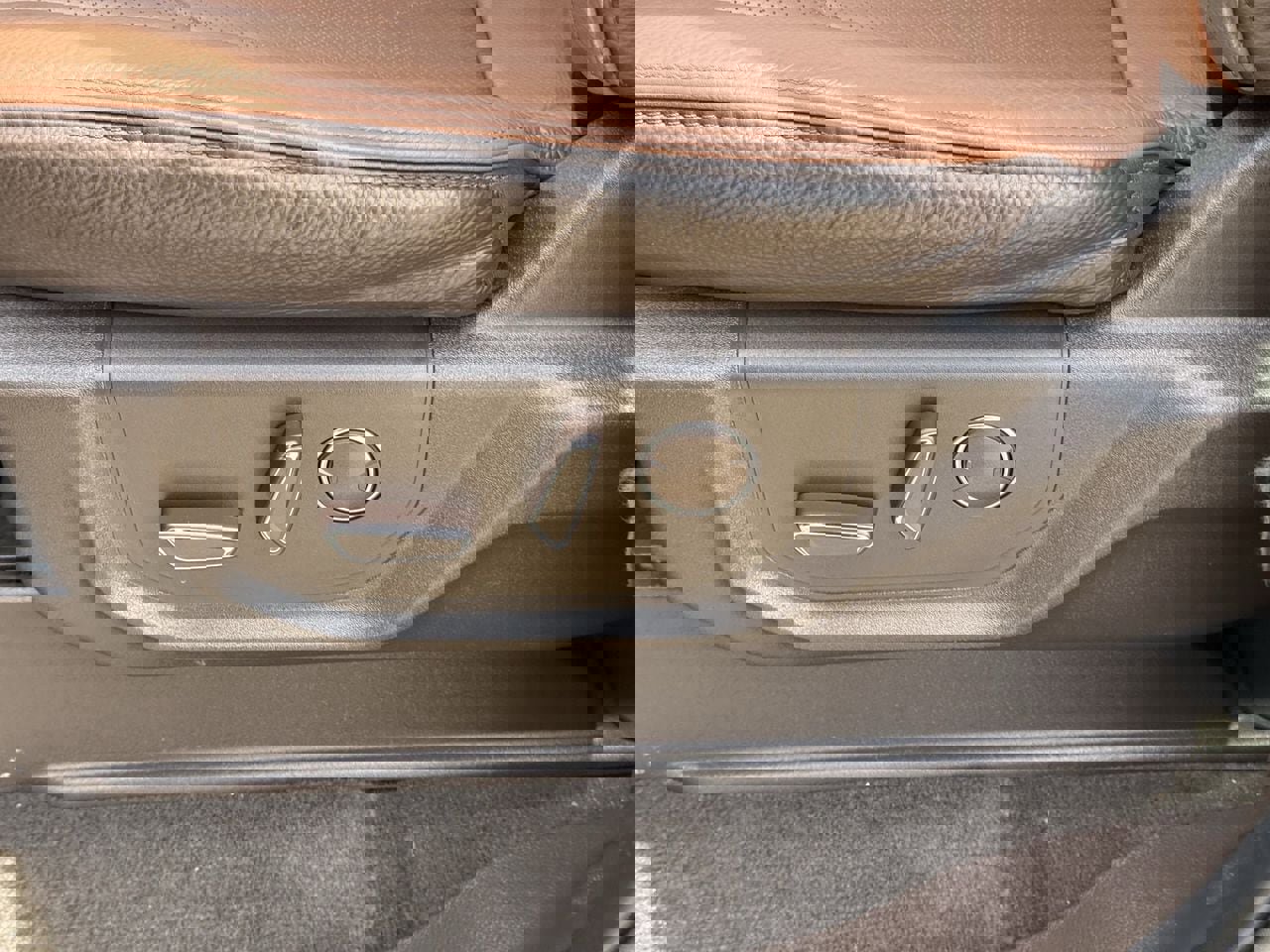 Used 2024 Ford Expedition King Ranch image 26