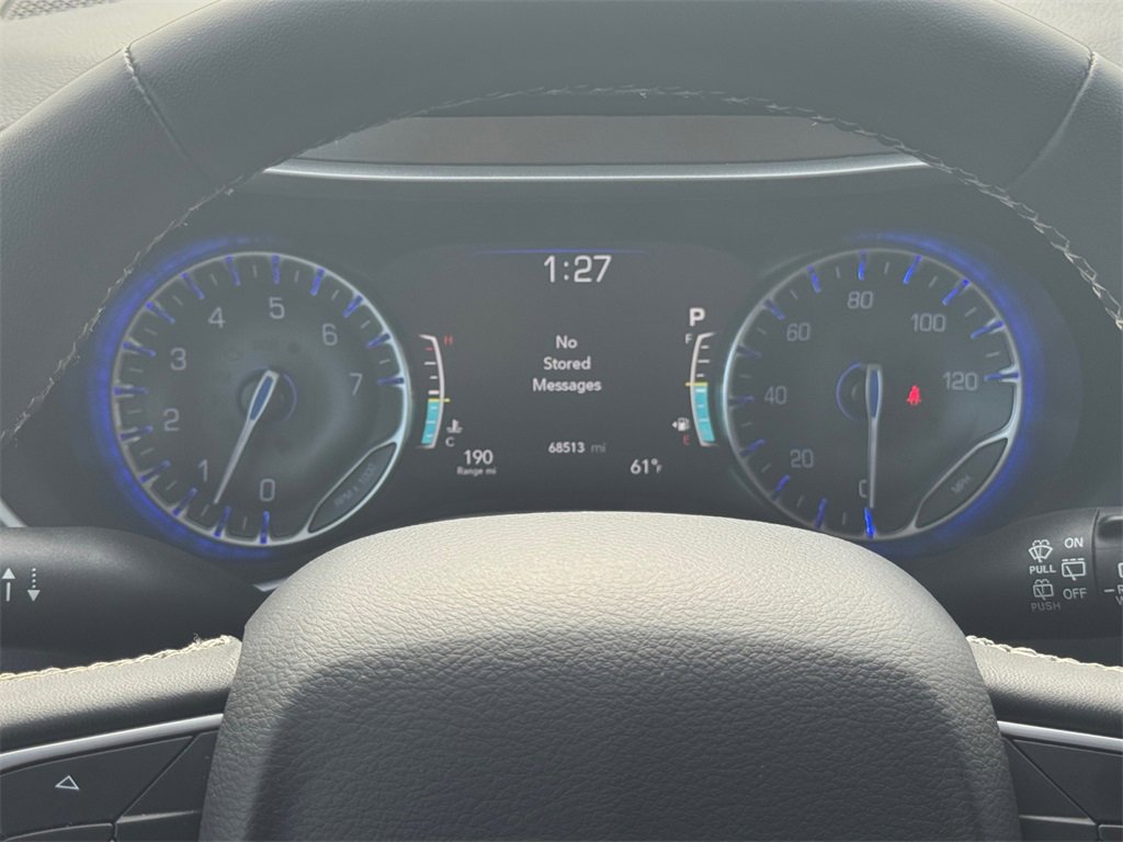 Used 2023 Chrysler Pacifica Touring-L image 24