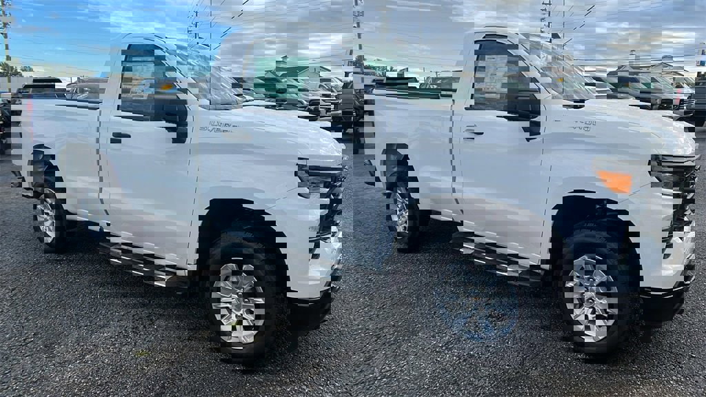 New 2025 Chevrolet Silverado 1500 W/T image 3