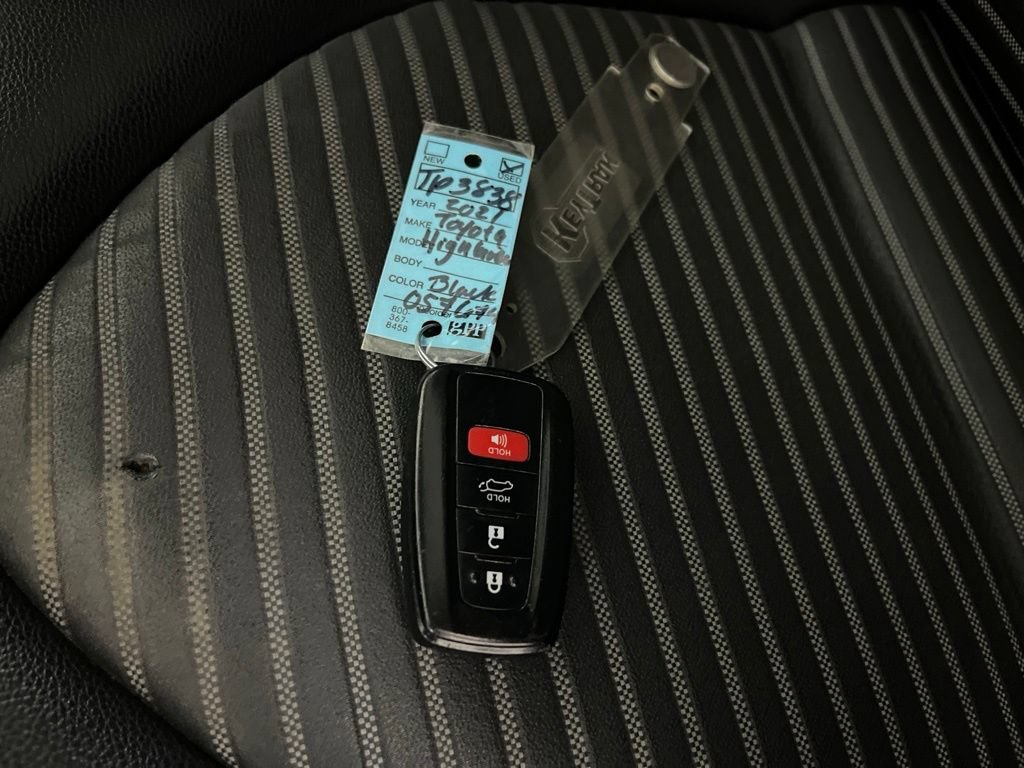 Used 2021 Toyota Highlander XSE AWD/4WD image 80