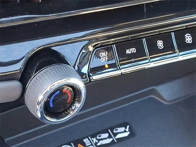 Used 2025 Chevrolet Suburban Premier w/ Sun And Tow Package image 21