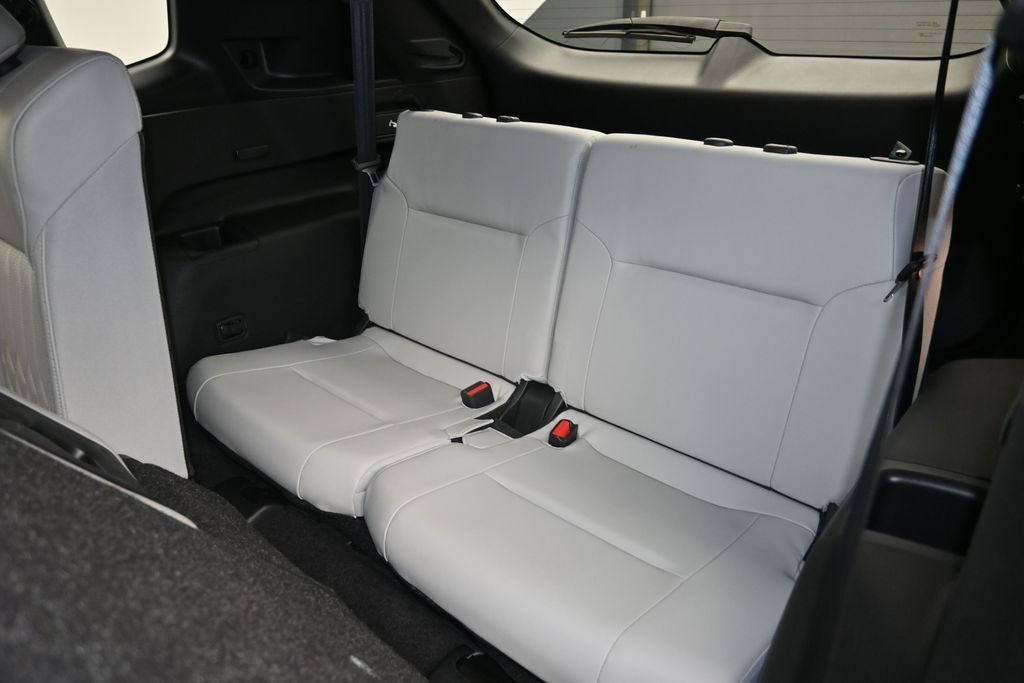 Used 2025 Mitsubishi Outlander SEL FWD image 25