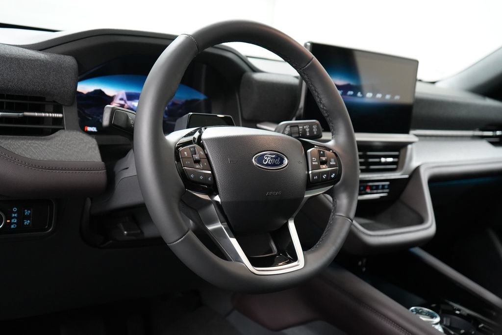 New 2026 Ford Explorer Platinum w/ LUX Leather Package AWD/4WD image 10