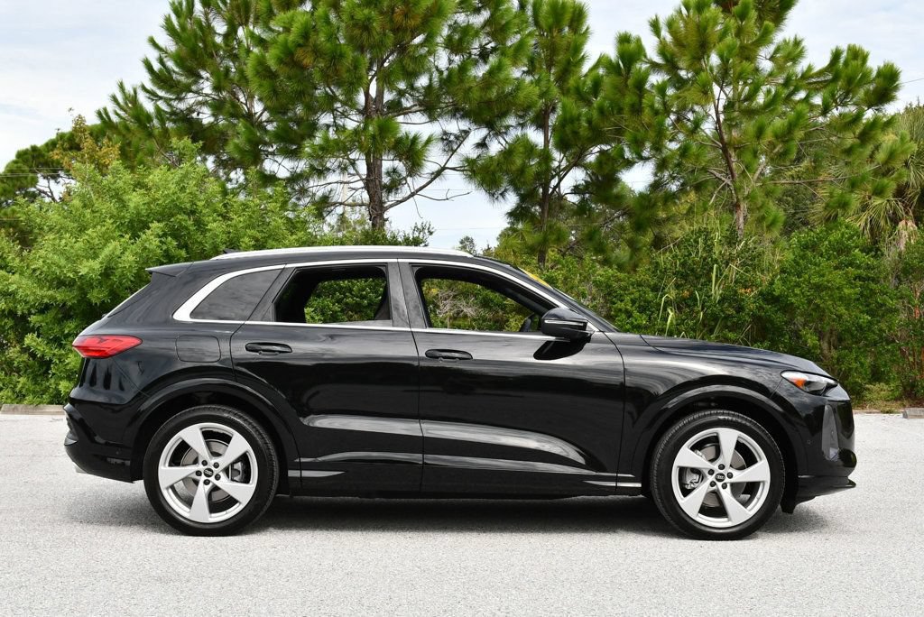 Used 2025 Audi Q5 Prestige AWD/4WD image 34