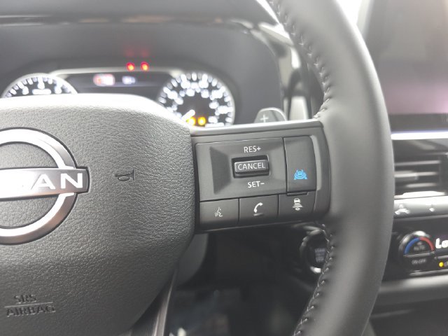 New 2026 Nissan Pathfinder SV w/ SV Premium Package FWD image 22