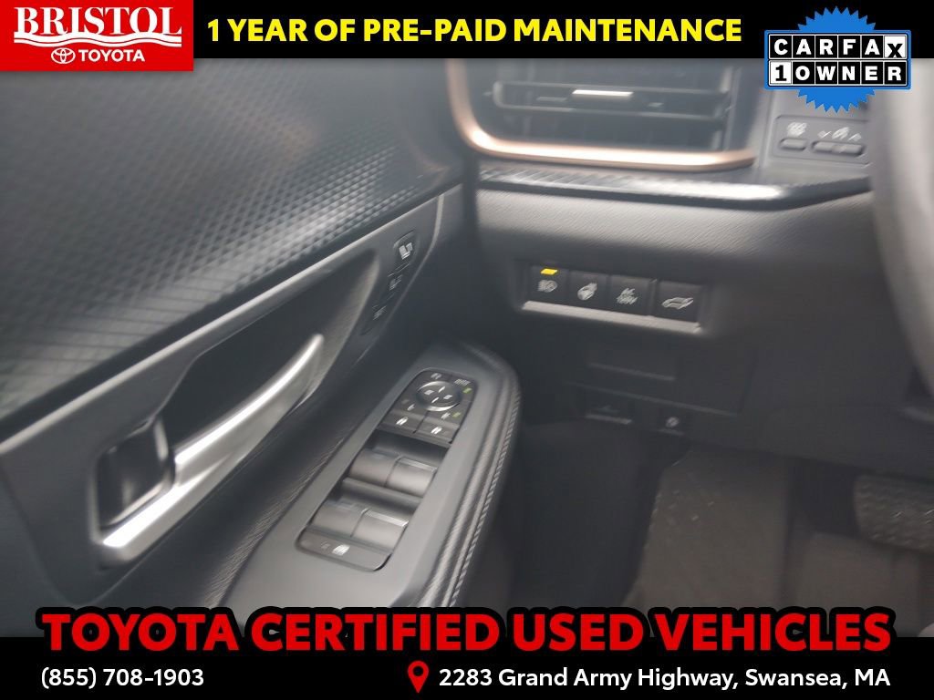 Used 2025 Toyota Grand Highlander AWD Hybrid image 23