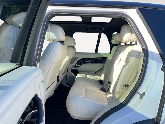 Used 2023 Land Rover Range Rover SE image 13