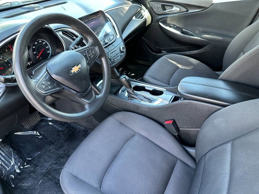 Used 2020 Chevrolet Malibu LT FWD image 9