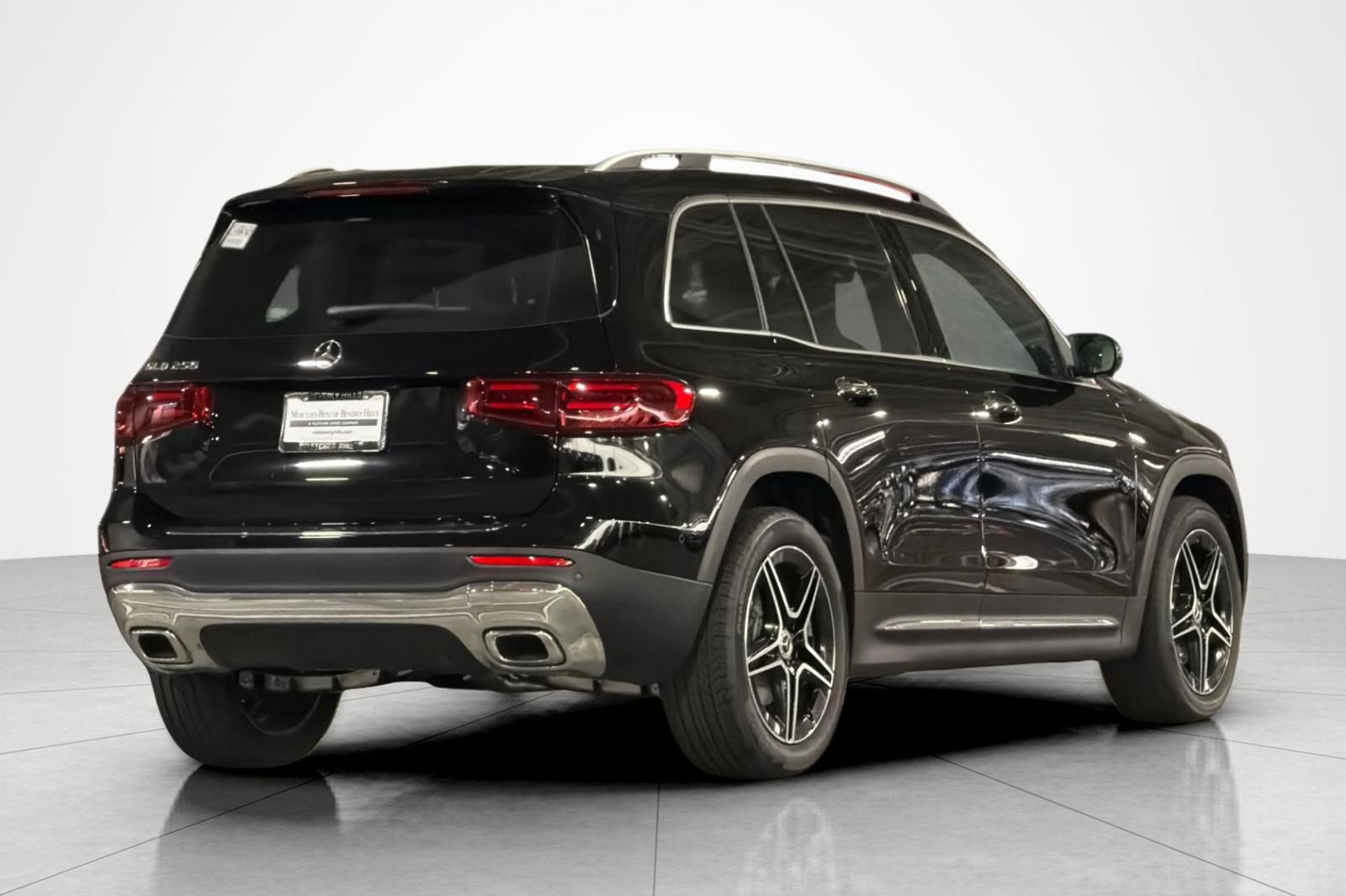 New 2026 Mercedes-Benz GLB 250 image 5