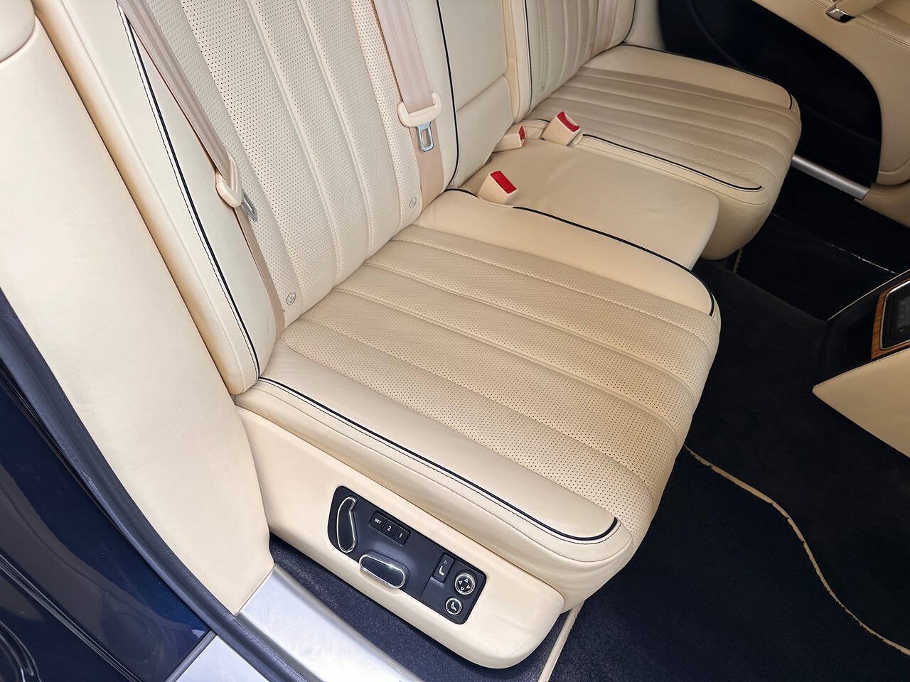Used 2014 Bentley Flying Spur W12 AWD/4WD image 76