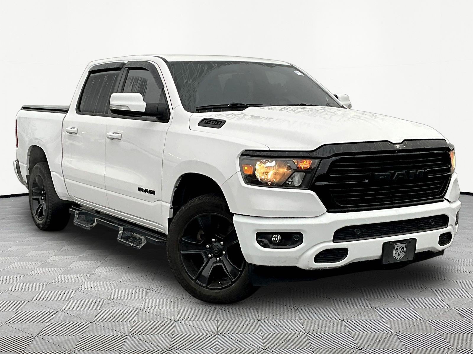 Used 2020 RAM 1500 Big Horn AWD/4WD image 3