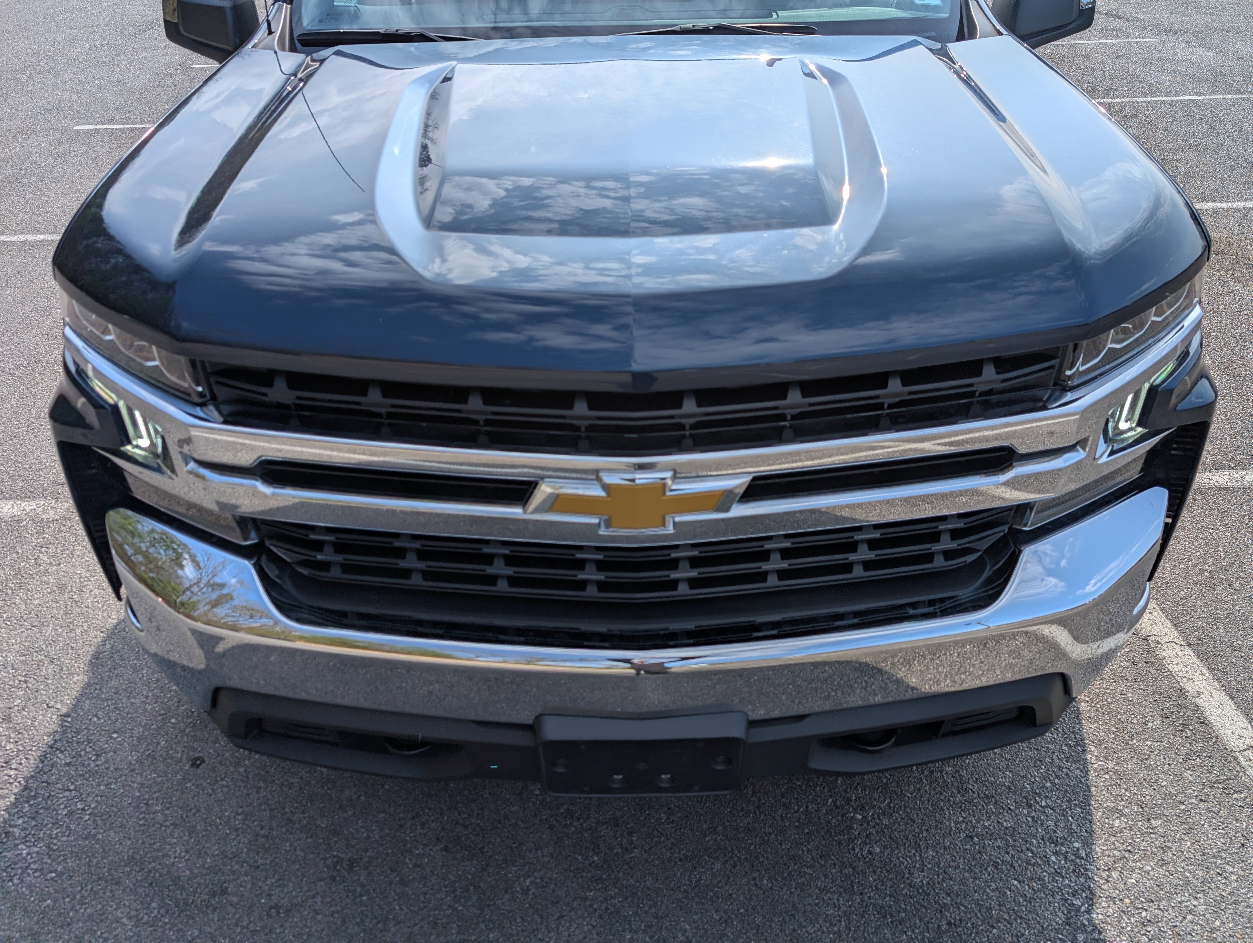 Used 2021 Chevrolet Silverado 1500 LT AWD/4WD image 12