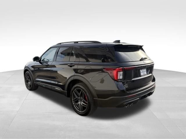 Used 2025 Ford Explorer ST image 7