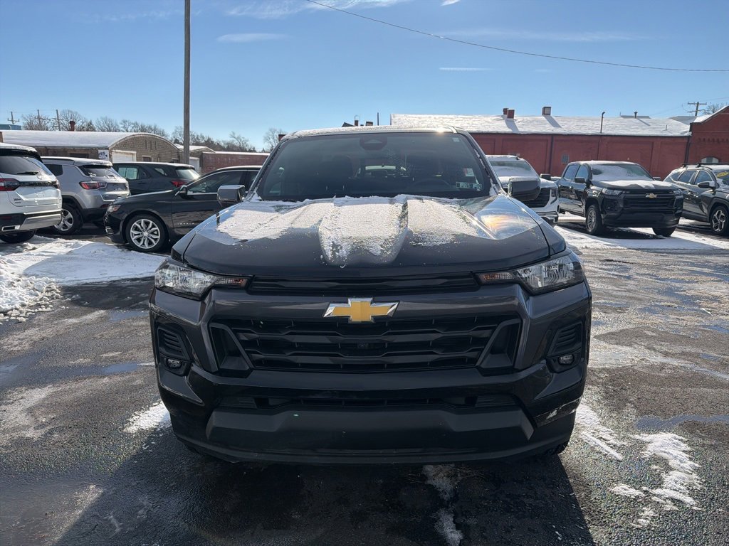 Used 2024 Chevrolet Colorado LT w/ LT Convenience Package II image 2