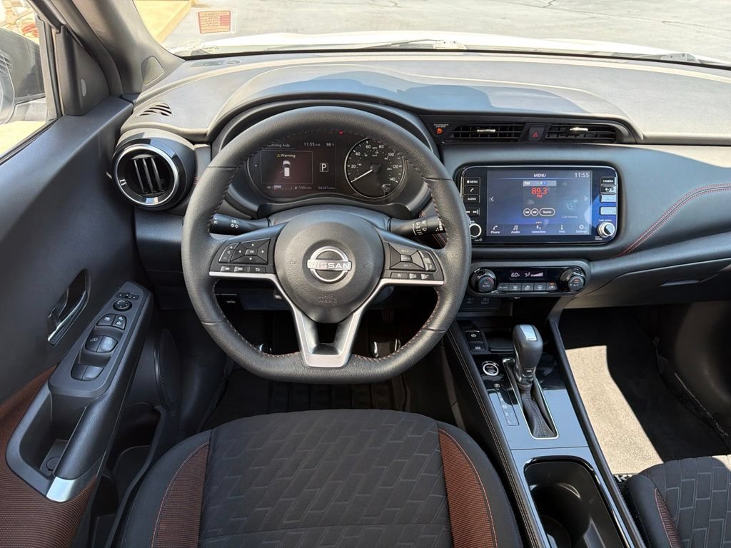 Used 2022 Nissan Kicks SR FWD image 5