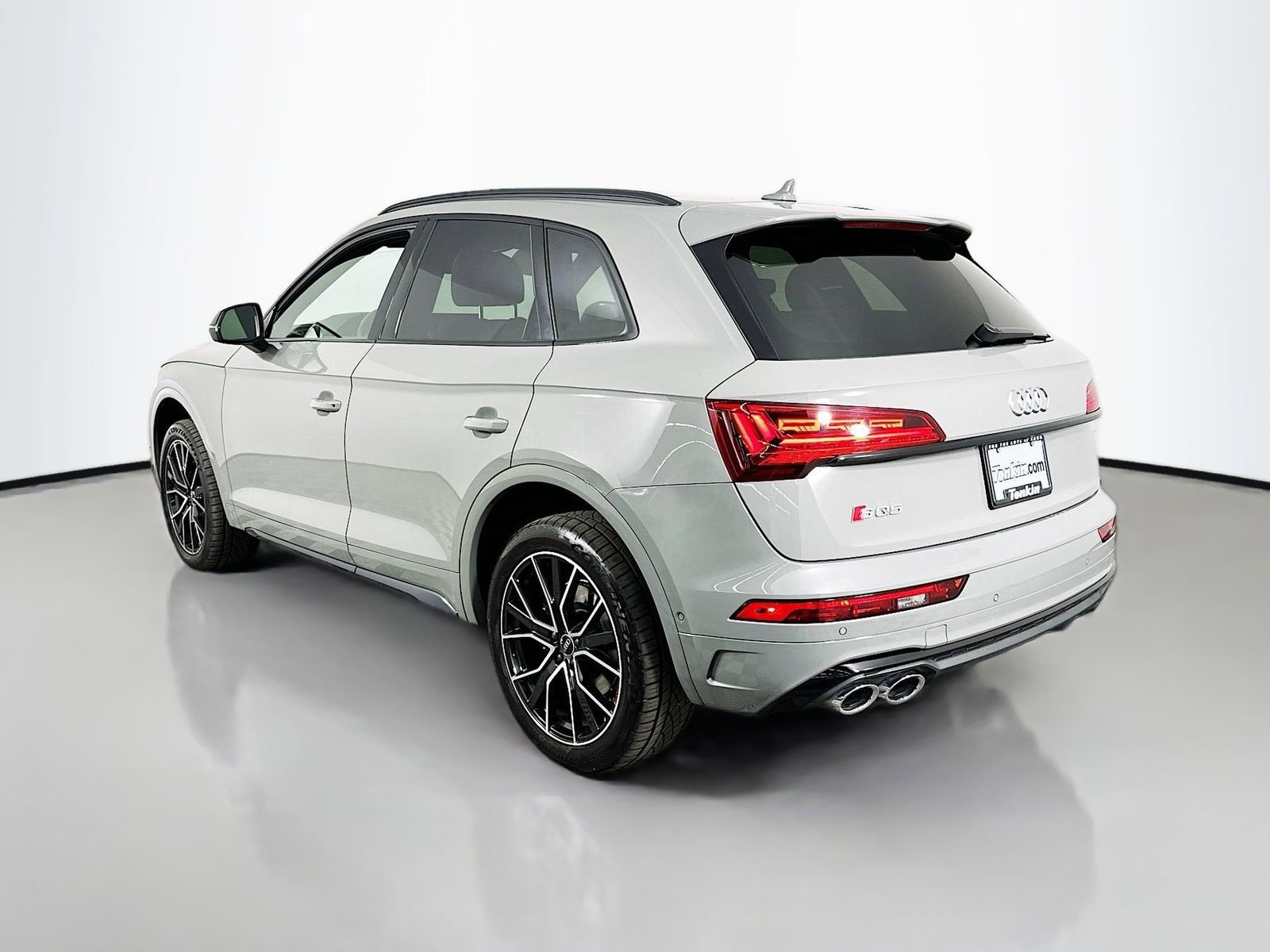 Used 2021 Audi SQ5 Prestige w/ Prestige Package AWD/4WD image 9