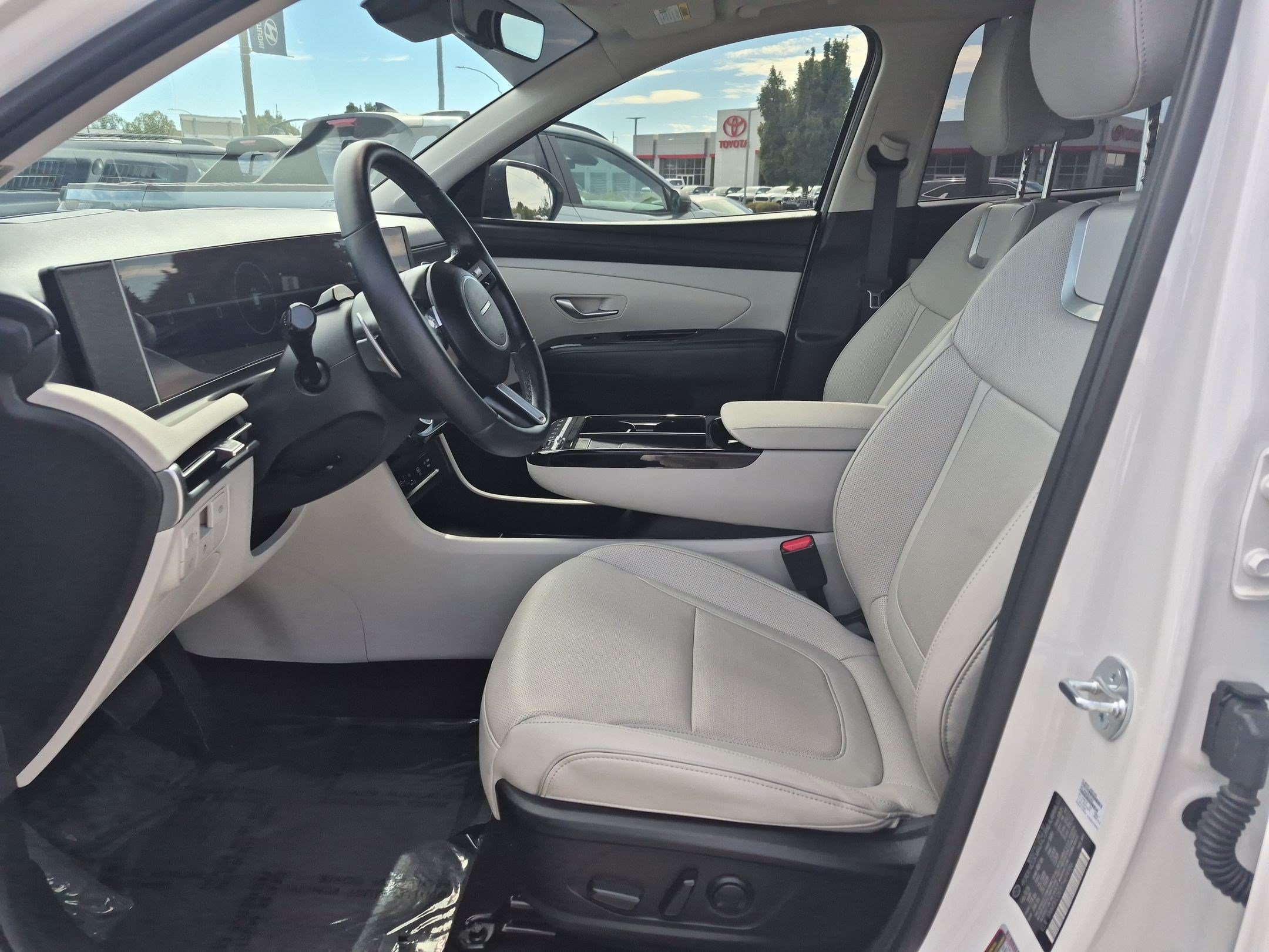 Certified 2026 Hyundai Tucson Limited AWD/4WD image 17