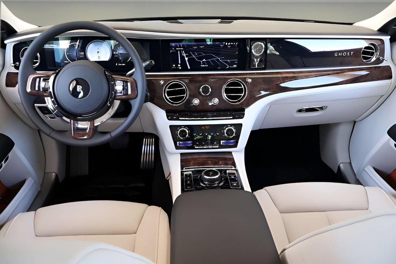 New 2026 Rolls-Royce Ghost AWD/4WD image 4