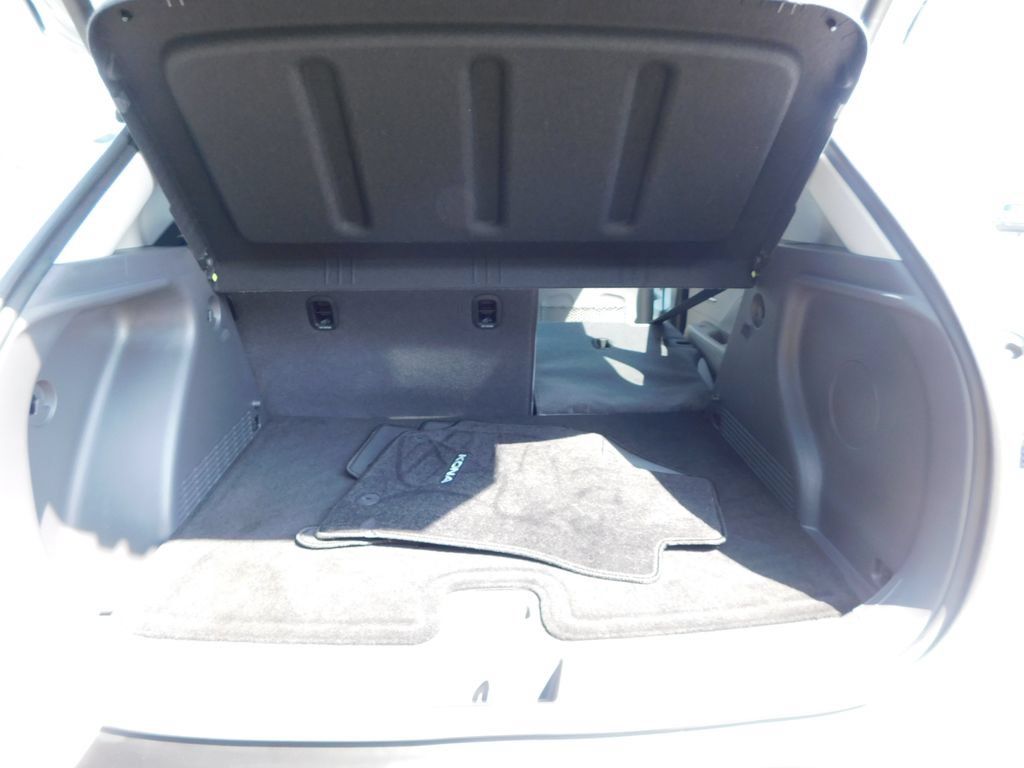 Used 2025 Hyundai Kona Limited AWD/4WD image 23