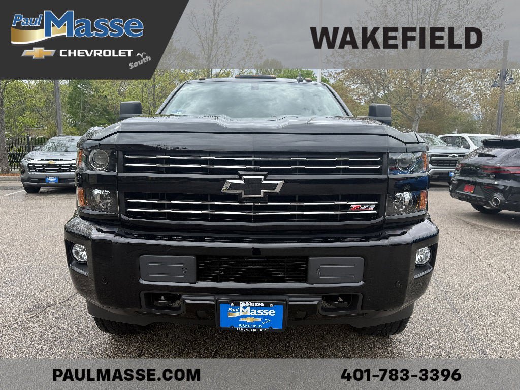 Used 2018 Chevrolet Silverado 2500 LT w/ Midnight Edition AWD/4WD image 2