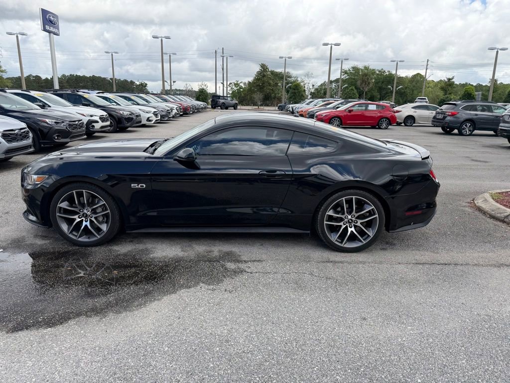 Used 2015 Ford Mustang GT Premium RWD image 10