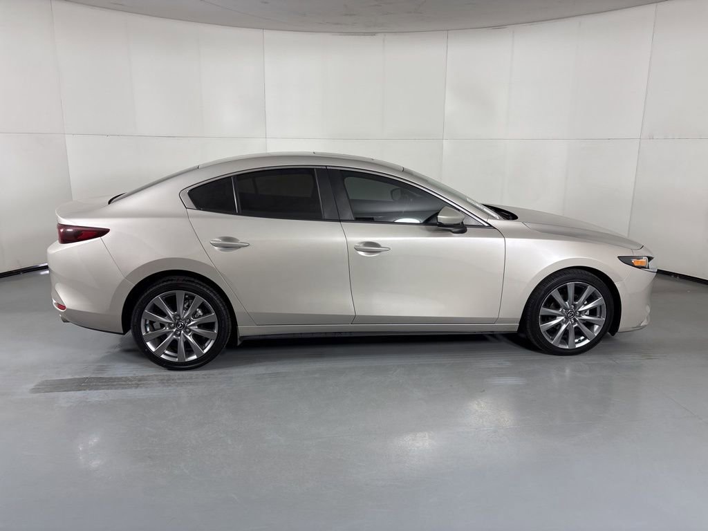 Used 2023 MAZDA MAZDA3 s FWD image 9