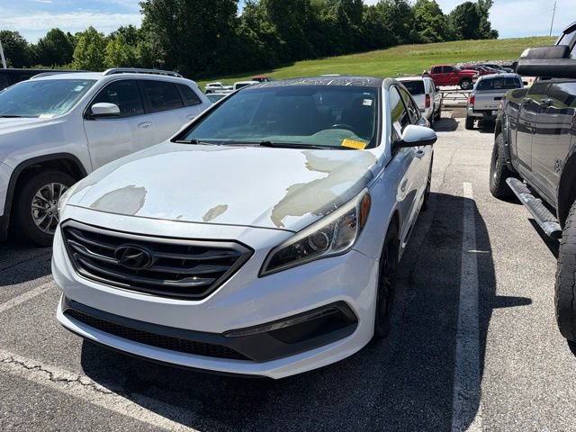 Used 2017 Hyundai Sonata Sport 2.0T w/ Cargo Package FWD image 2