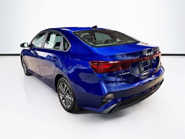 Used 2023 Kia Forte LXS w/ LXS Technology Package FWD image 5