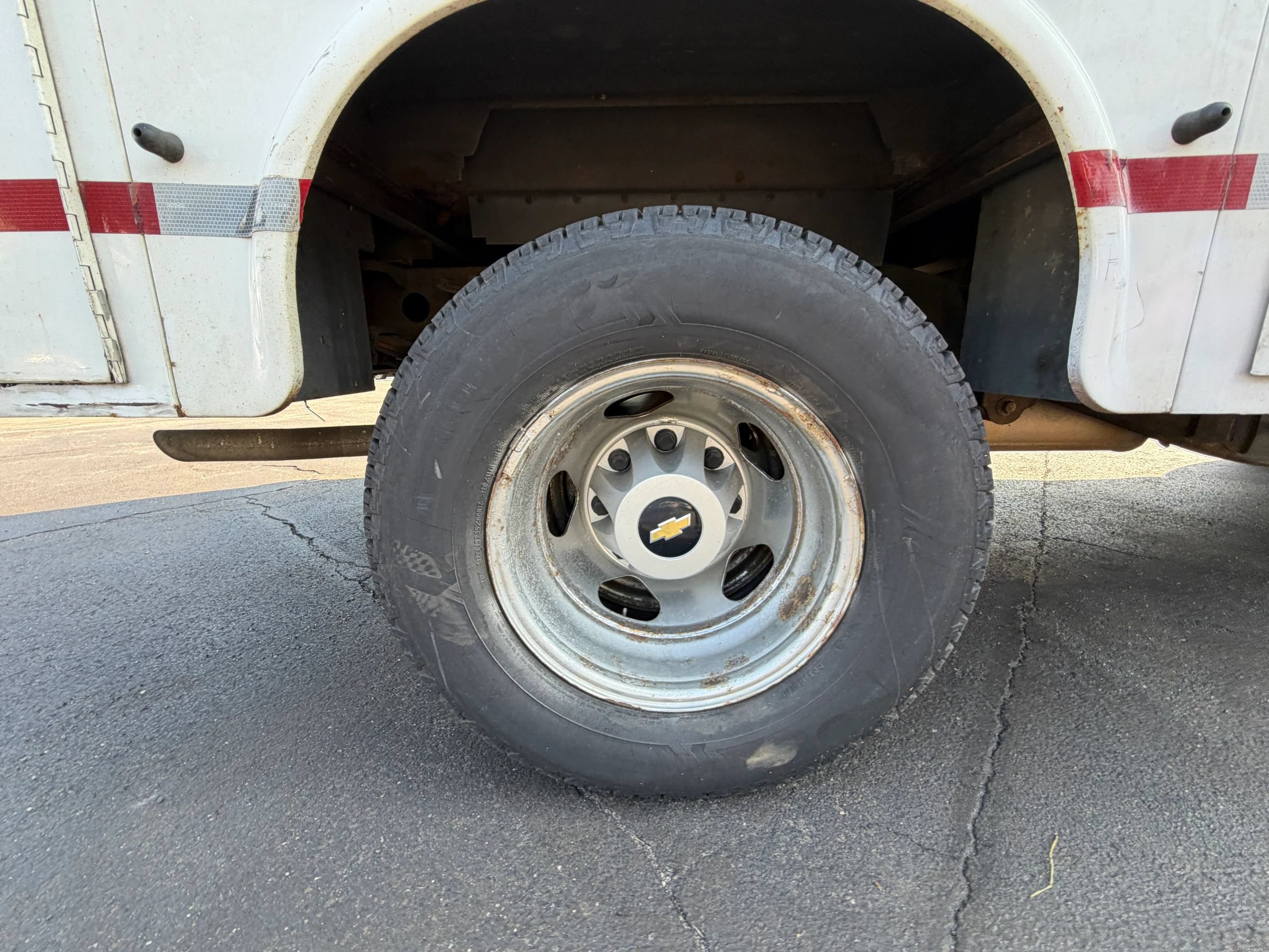Used 2011 Chevrolet Silverado 3500 W/T AWD/4WD image 23