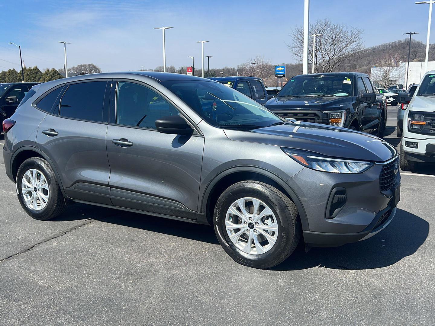 Used 2025 Ford Escape Active w/ Cold Weather Package image 3