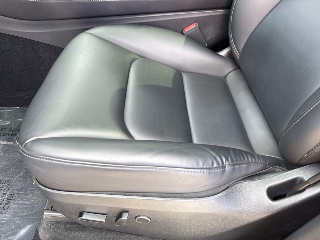 Used 2023 Tesla Model Y Long Range image 26