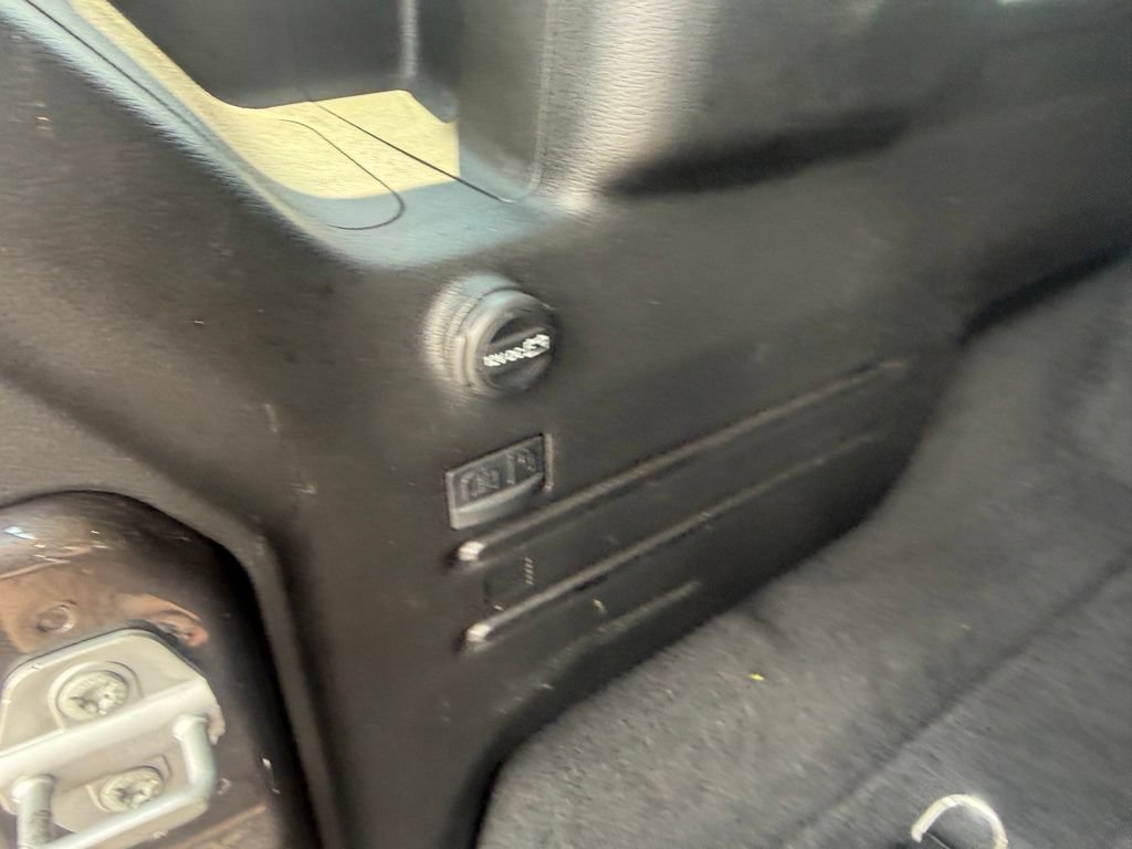 Used 2025 Jeep Wrangler Unlimited Sahara AWD/4WD image 50