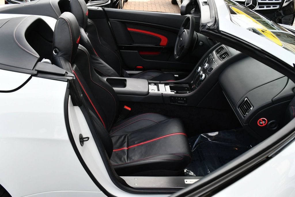 Used 2017 Aston Martin V12 Vantage S RWD image 59